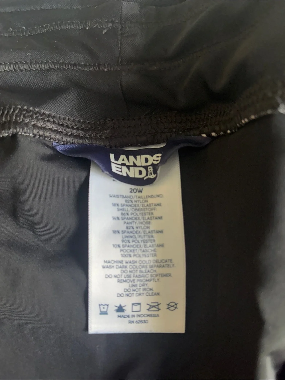 Lands End Women's Black & White Floral Active/Swim Shorts